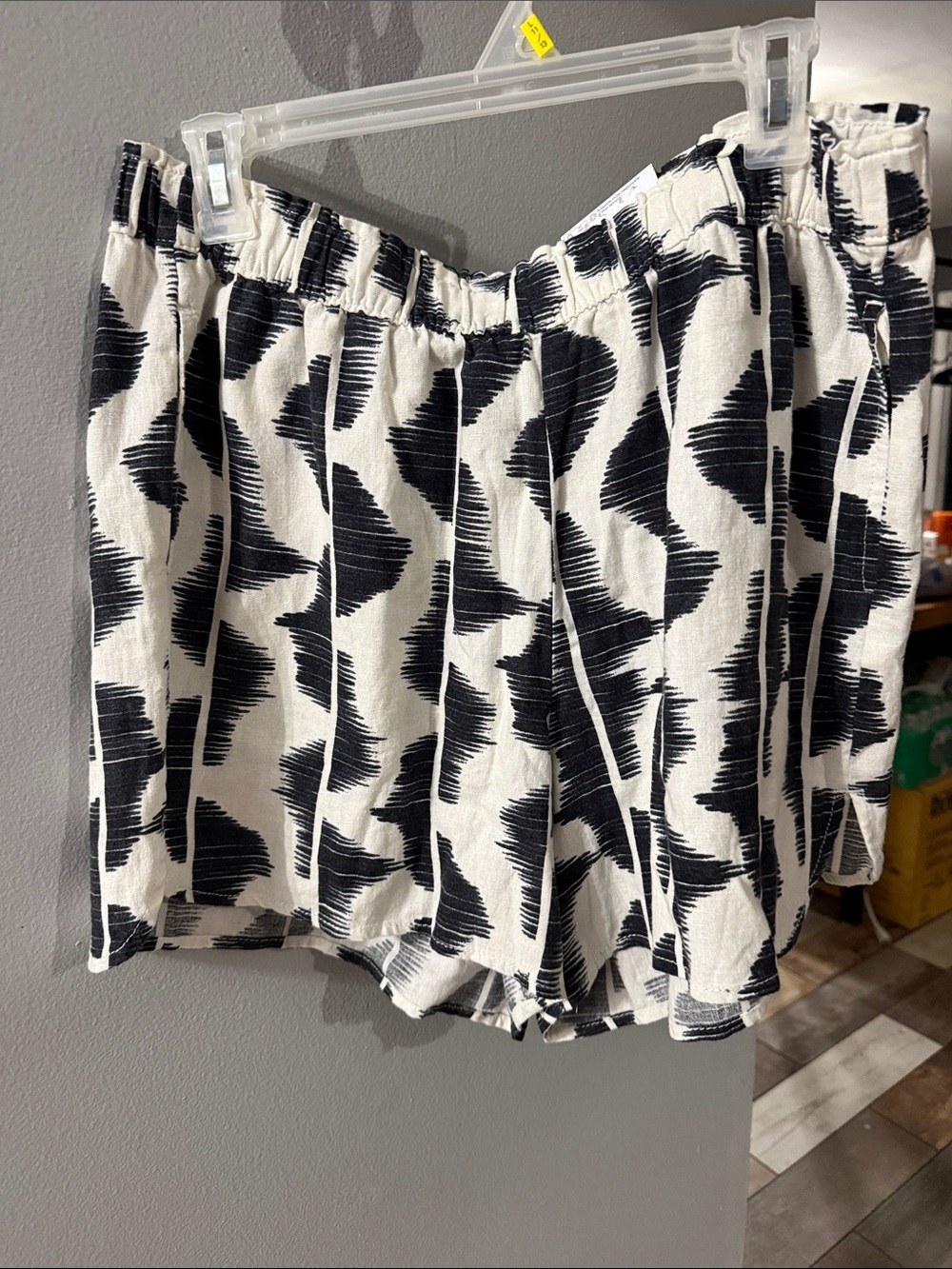 Sonoma Black & White High-Waist Printed Shorts